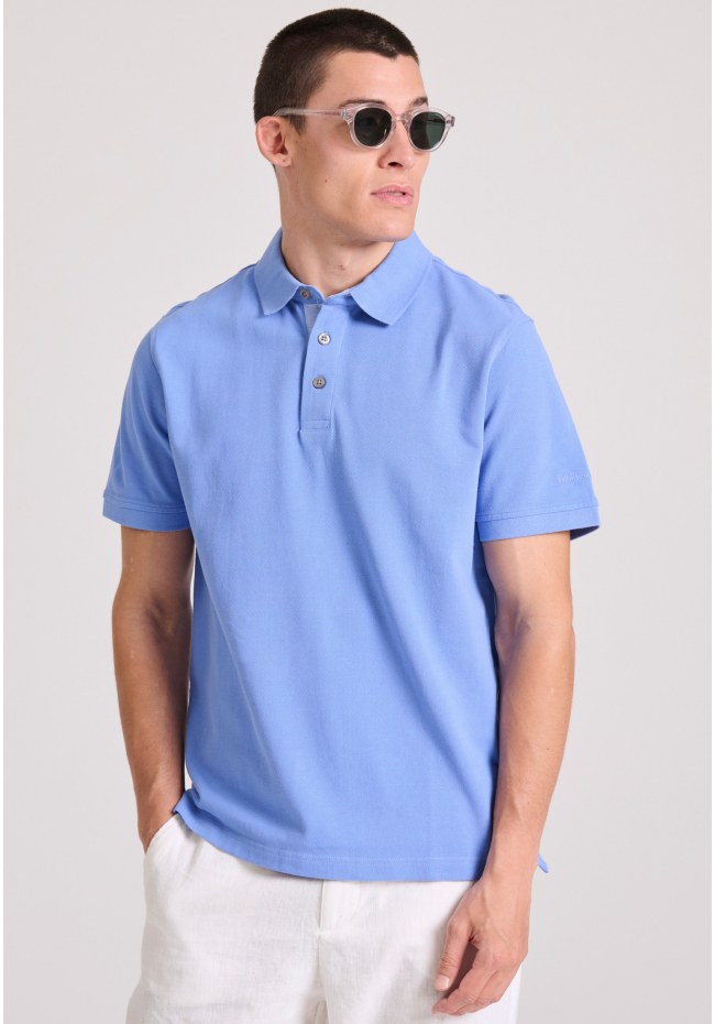 Polo shirt with embroidery on the sleeve