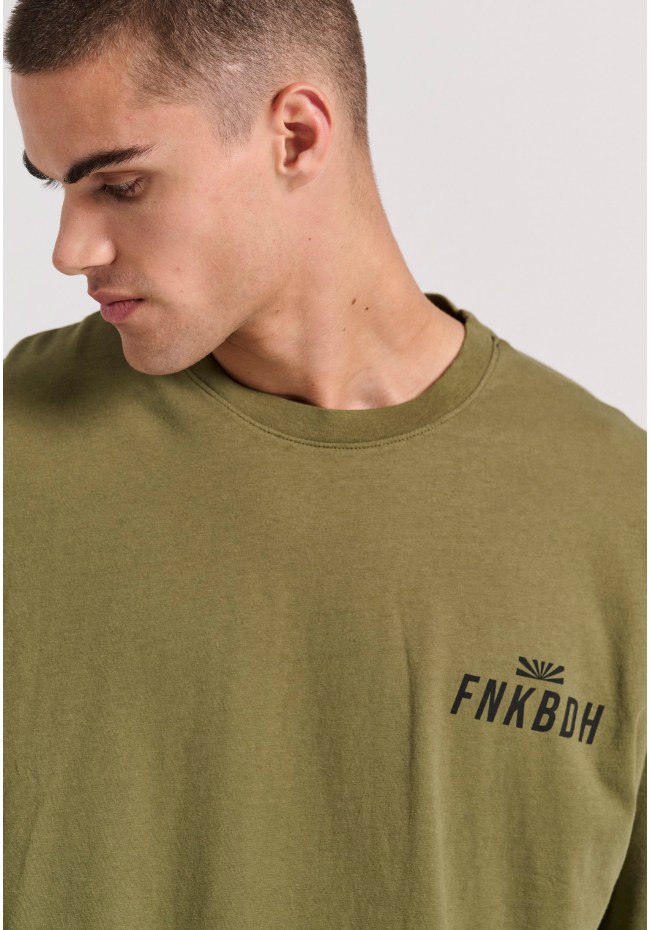 Oversized t-shirt με text artwork τύπωμα στην πλάτη