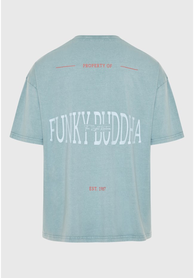 Oversized t-shirt με vintage τύπωμα στην πλάτη