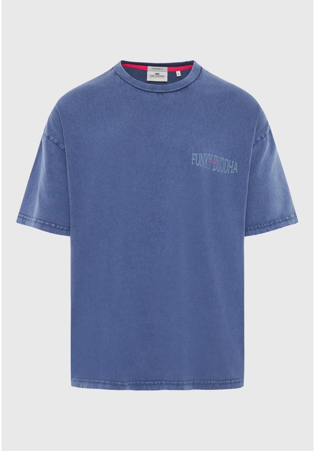 Oversized t-shirt με vintage τύπωμα στην πλάτη