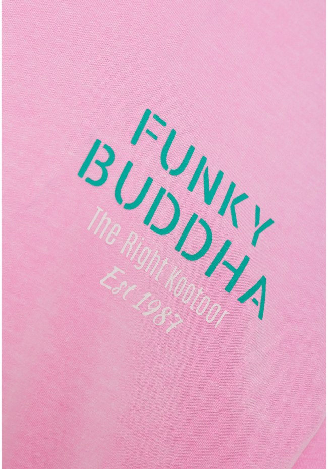 Relaxed fit garment dyed t-shirt with print on the back