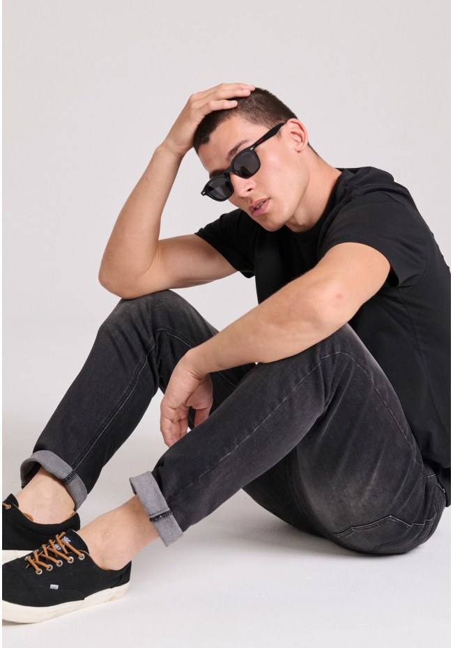 Slim tapered fit τζιν παντελόνι με whisker details