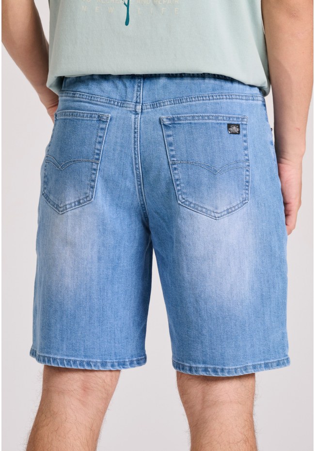 Ανδρική τζιν βερμούδα με ελαφρύ ξεθώριασμα