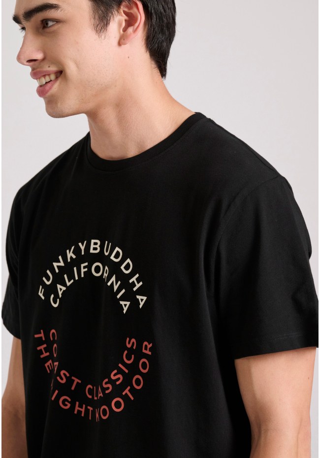 T-shirt with text artwork chest print