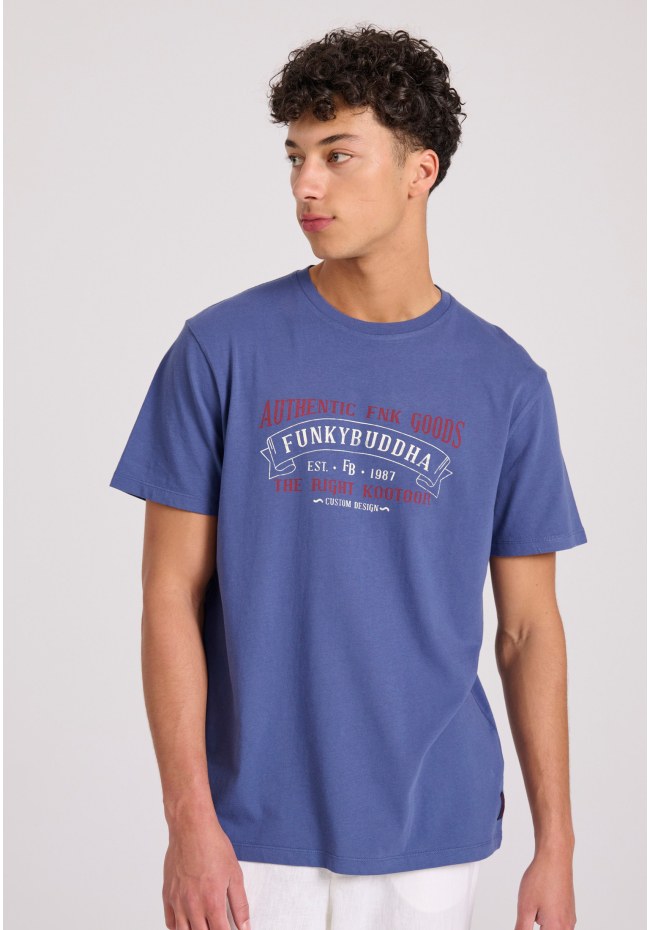 T-shirt with vintage text artwork print