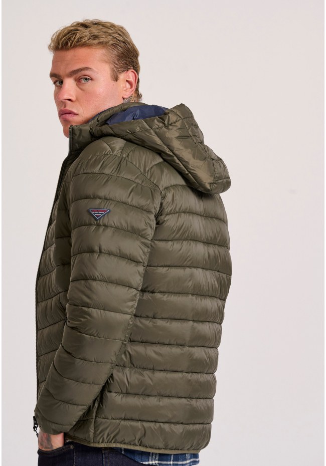 Μπουφάν traveller με ρυθμιζόμενη κουκούλα