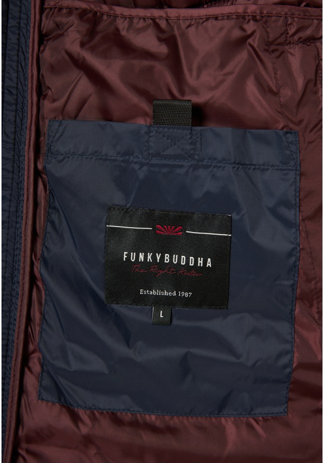 Μπουφάν traveller με ρυθμιζόμενη κουκούλα