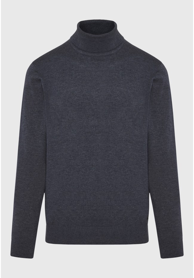Men's turtle neck sweater - The essentials