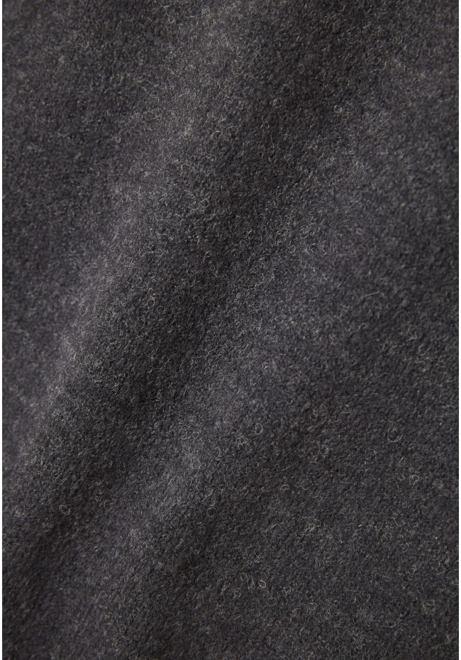 Ανδρικό πουλόβερ με στρογγυλή λαιμόκοψη