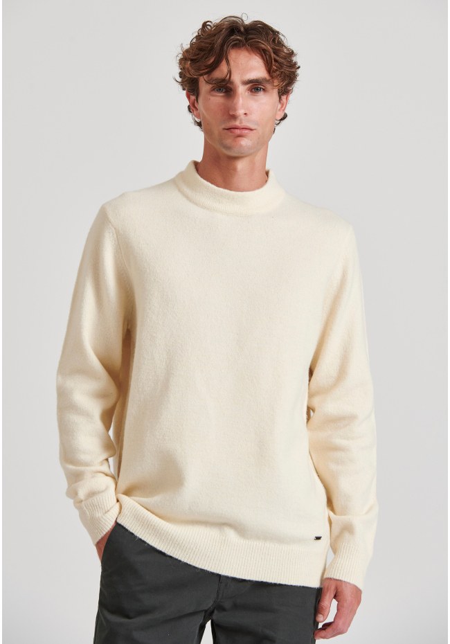 Ανδρικό πουλόβερ με στρογγυλή λαιμόκοψη