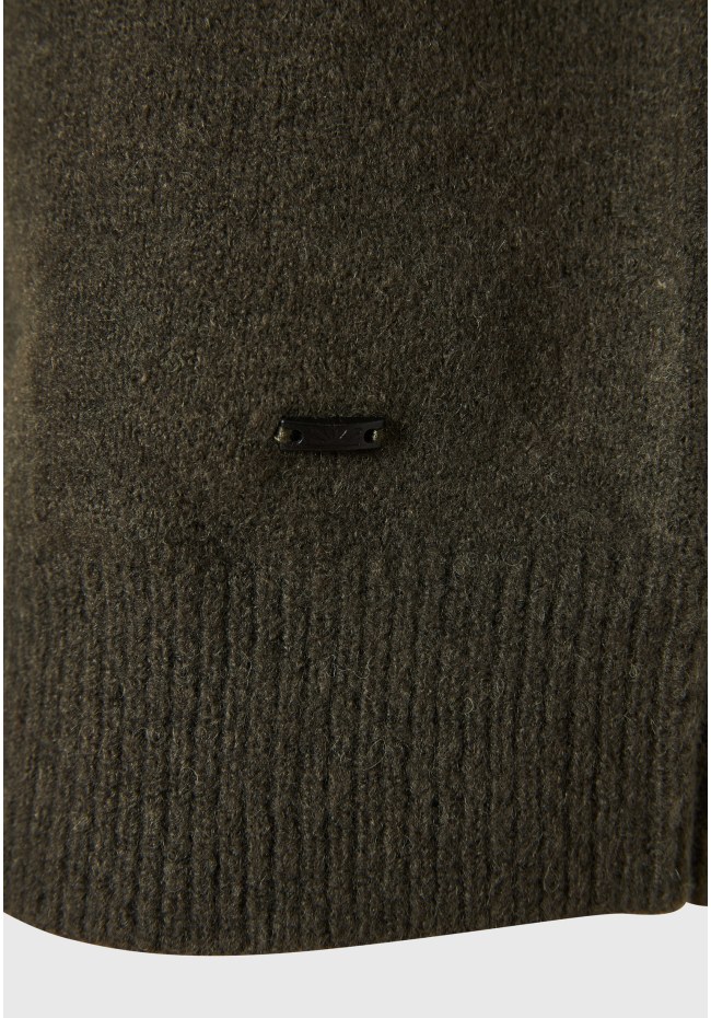 Ανδρικό πουλόβερ με στρογγυλή λαιμόκοψη