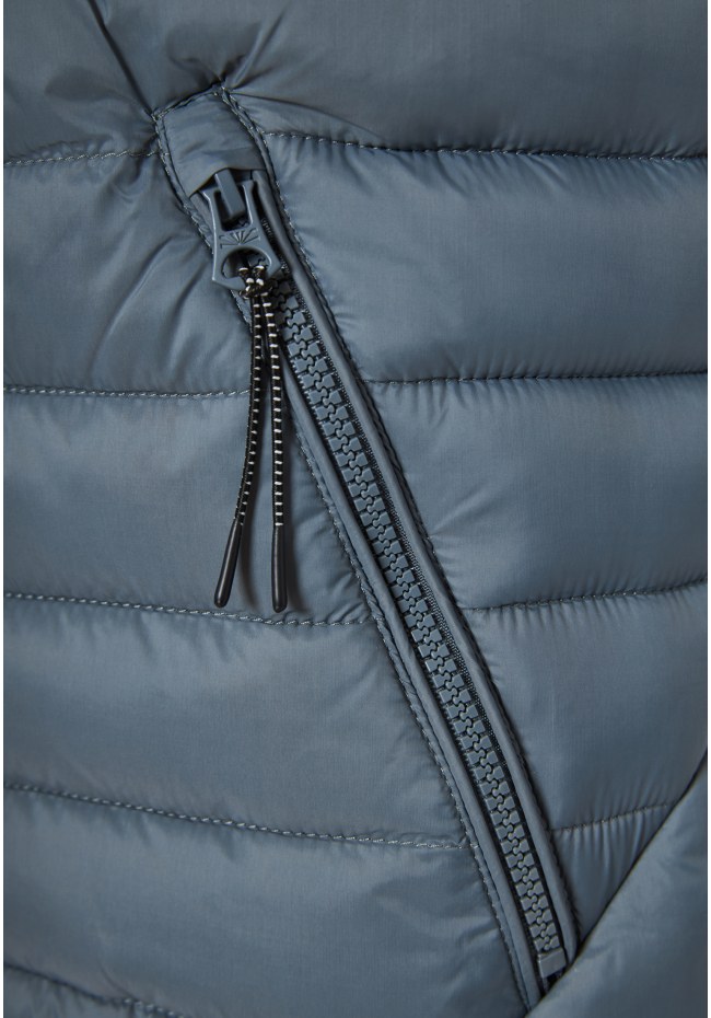 Ανδρικό αμάνικο καπιτονέ μπουφάν