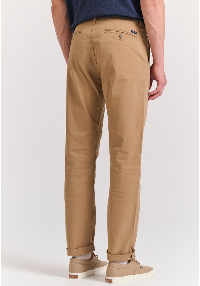 Men's chino pants - The essentials