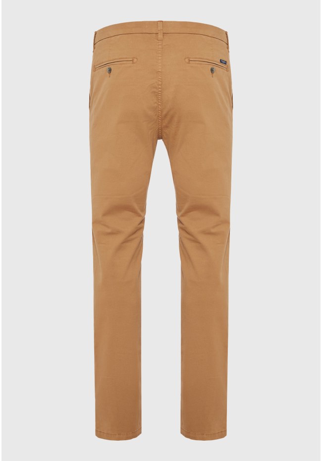 Men's chino pants - The essentials