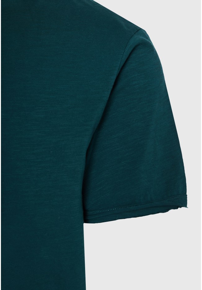 T-shirt with henley neck and raw cuts - The essentials