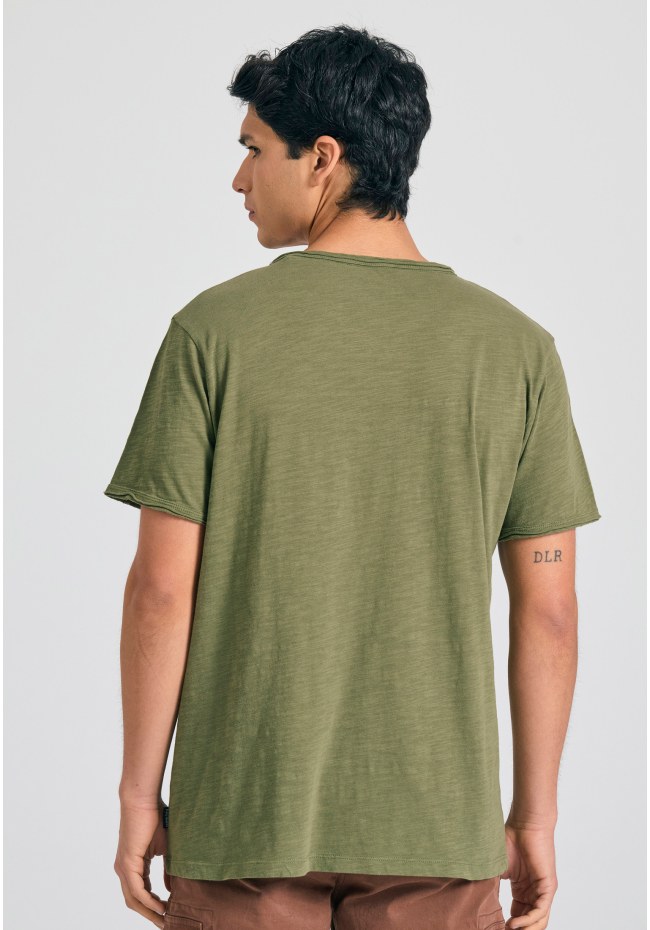 T-shirt with henley neck and raw cuts - The essentials