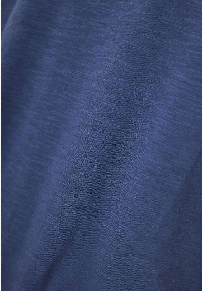 T-shirt with henley neck and raw cuts - The essentials