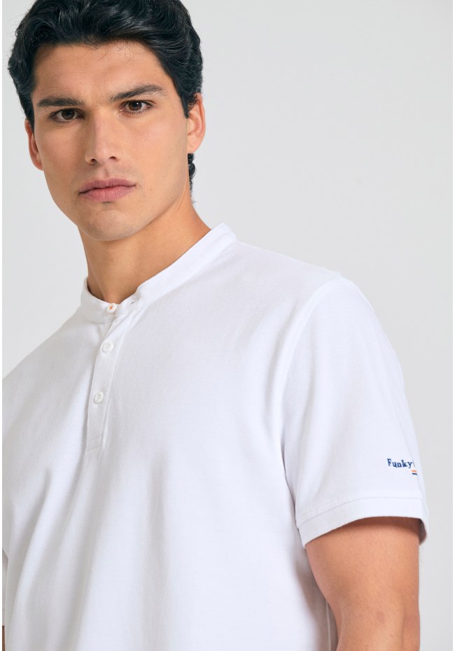 Mao neck polo shirt with embroidery on the sleeve