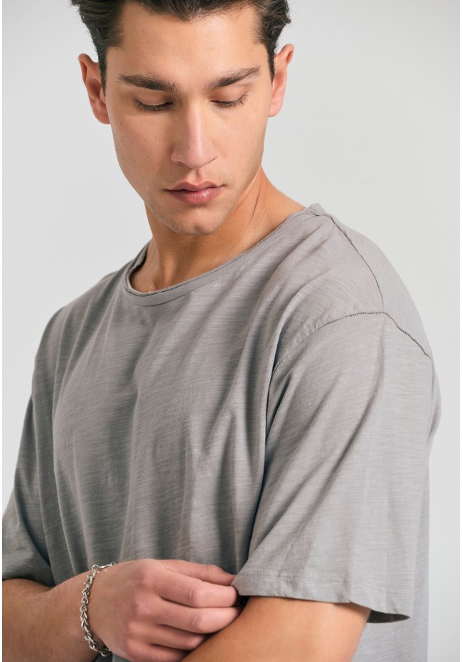 Relaxed fit t-shirt με raw edges