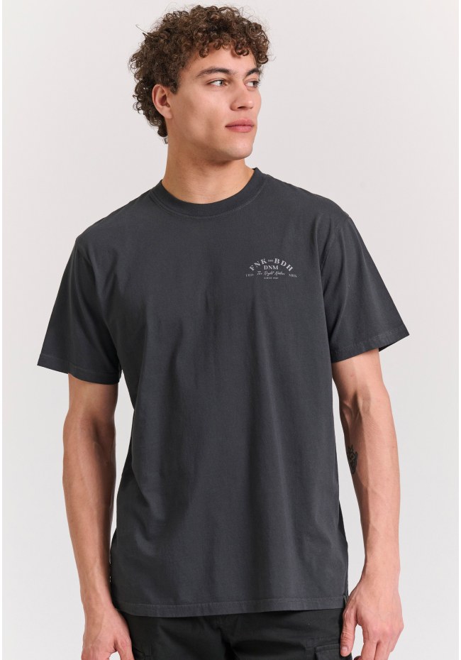 T-shirt με text artwork τύπωμα στην πλάτη