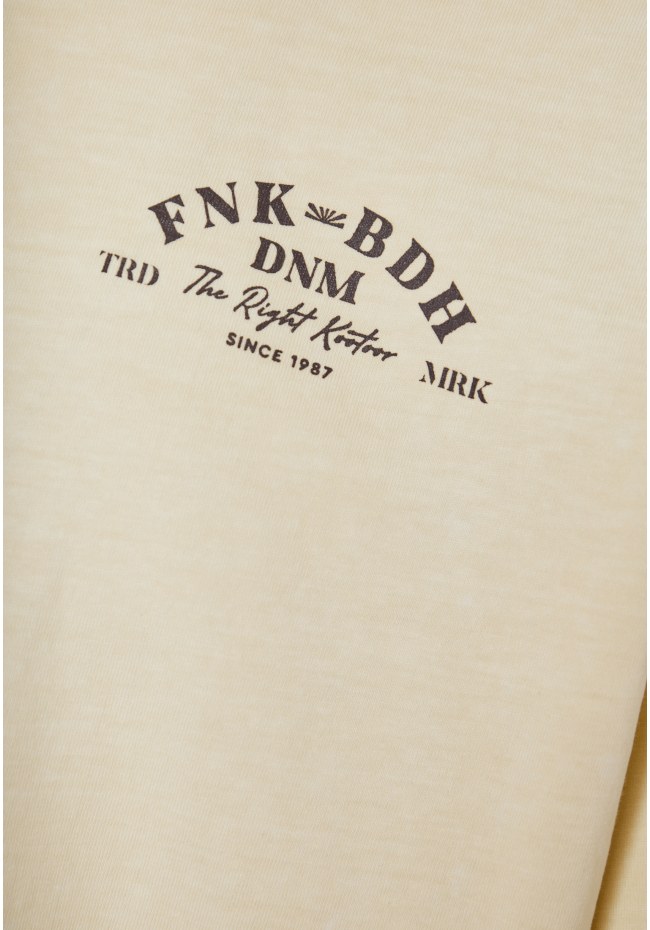 T-shirt με text artwork τύπωμα στην πλάτη