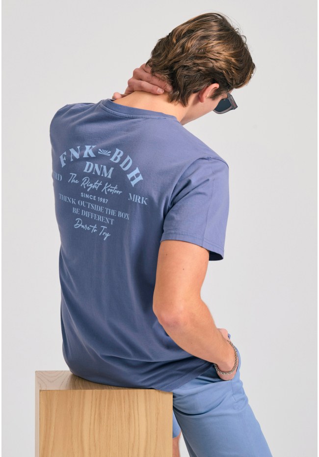 T-shirt με text artwork τύπωμα στην πλάτη