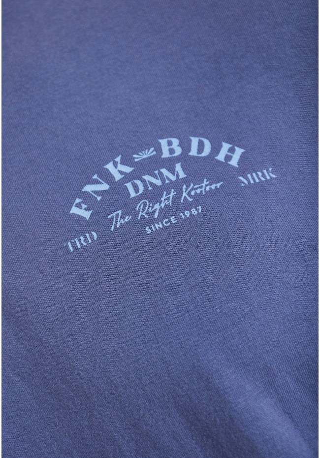 T-shirt με text artwork τύπωμα στην πλάτη