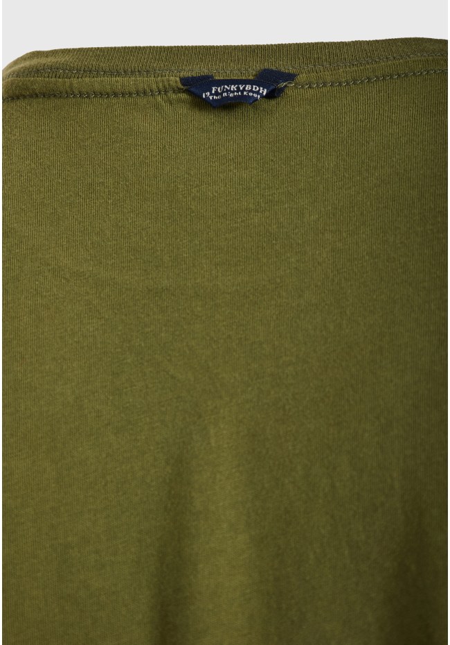 T-shirt με embossed τύπωμα από οργανικό βαμβάκι