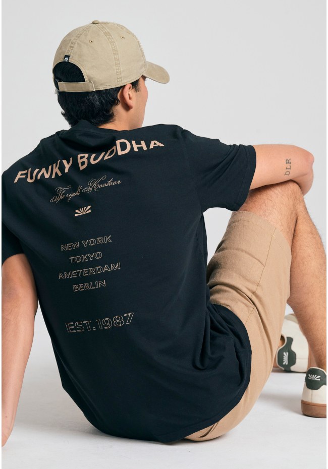 Relaxed fit t-shirt με text artwork τύπωμα στην πλάτη