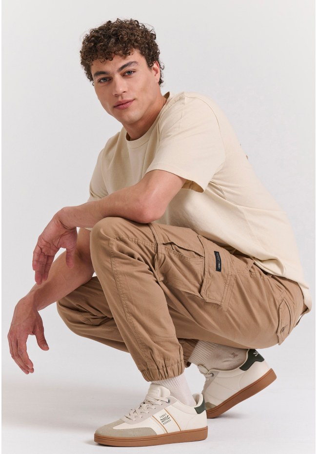 Men's cargo pants with cuffed hem
