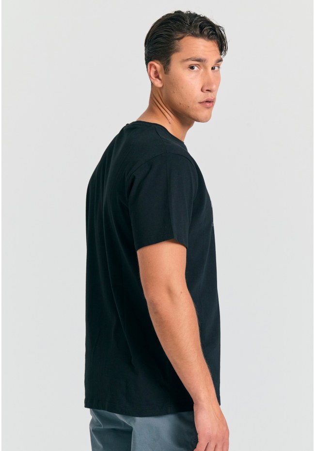 T-shirt με faded τύπωμα στο στήθος