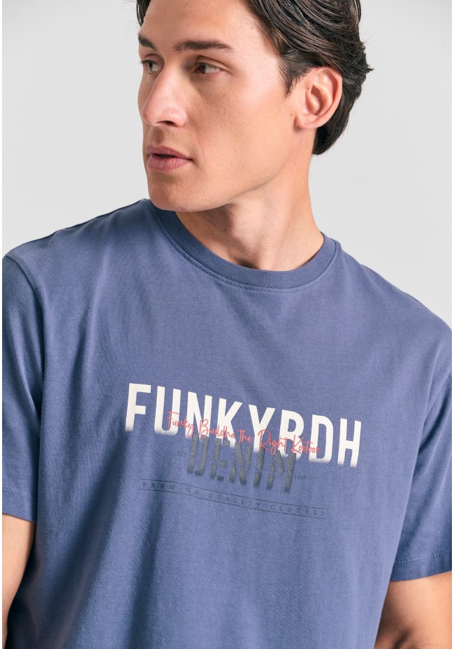 T-shirt με faded τύπωμα στο στήθος
