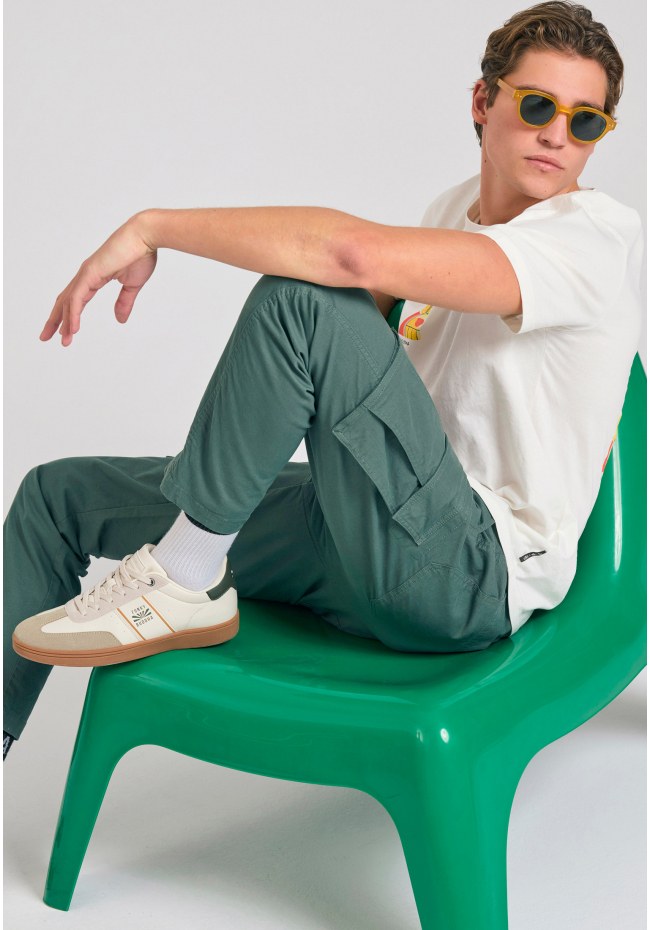 Tapered fit cargo παντελόνι σε ζακάρ ύφανση