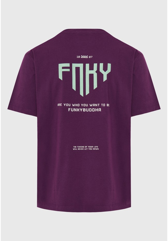 Relaxed fit t-shirt with graphic print on the back
