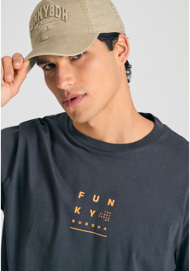 Relaxed t-shirt με text artwork τύπωμα στην πλάτη