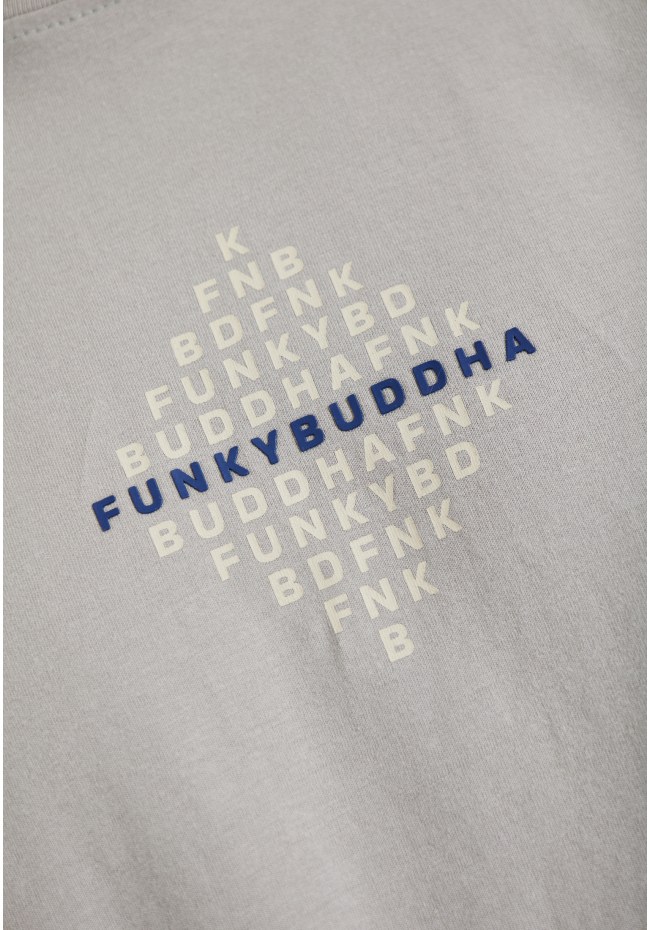 T-shirt με τύπωμα στο στήθος