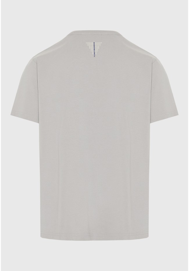 T-shirt με τύπωμα στο στήθος