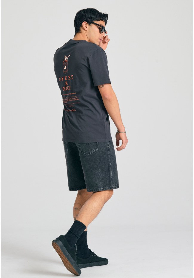 Relaxed t-shirt με text artwork τύπωμα στην πλάτη