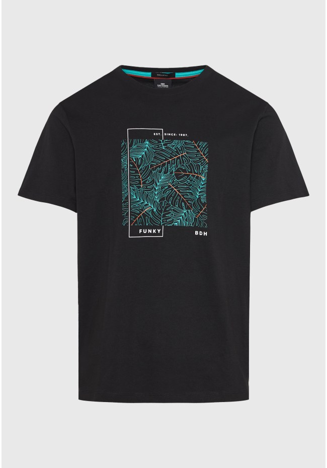 T-shirt with abstract frame print