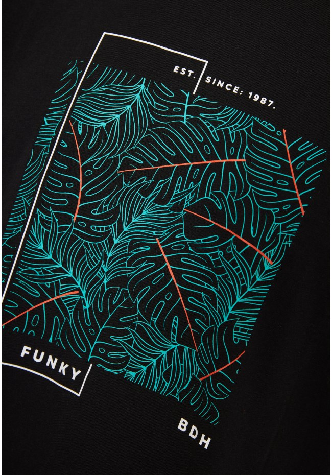 T-shirt with abstract frame print