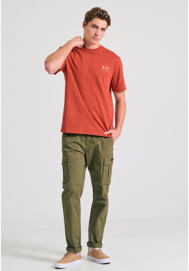 Relaxed fit t-shirt με ethnic look τύπωμα