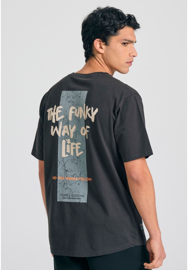 Relaxed fit t-shirt με graphic τύπωμα στην πλάτη