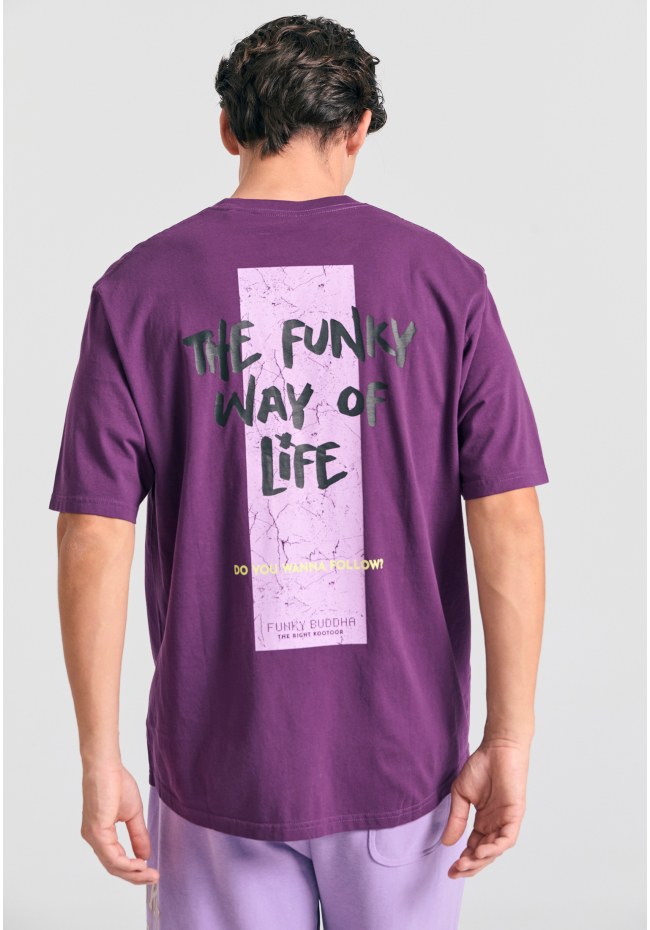 Relaxed fit t-shirt με graphic τύπωμα στην πλάτη