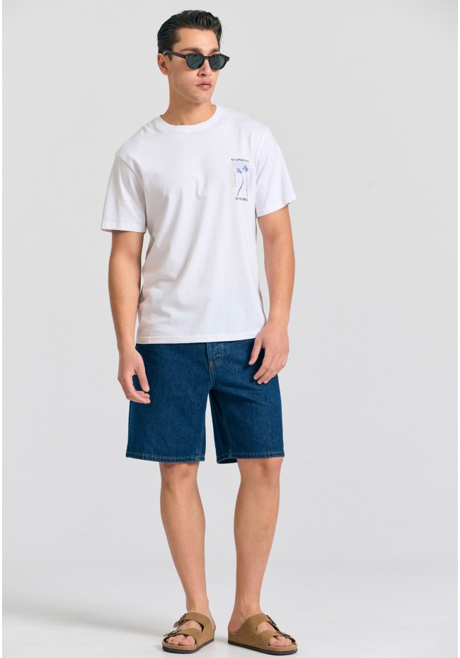 T-shirt with photographic print on the back