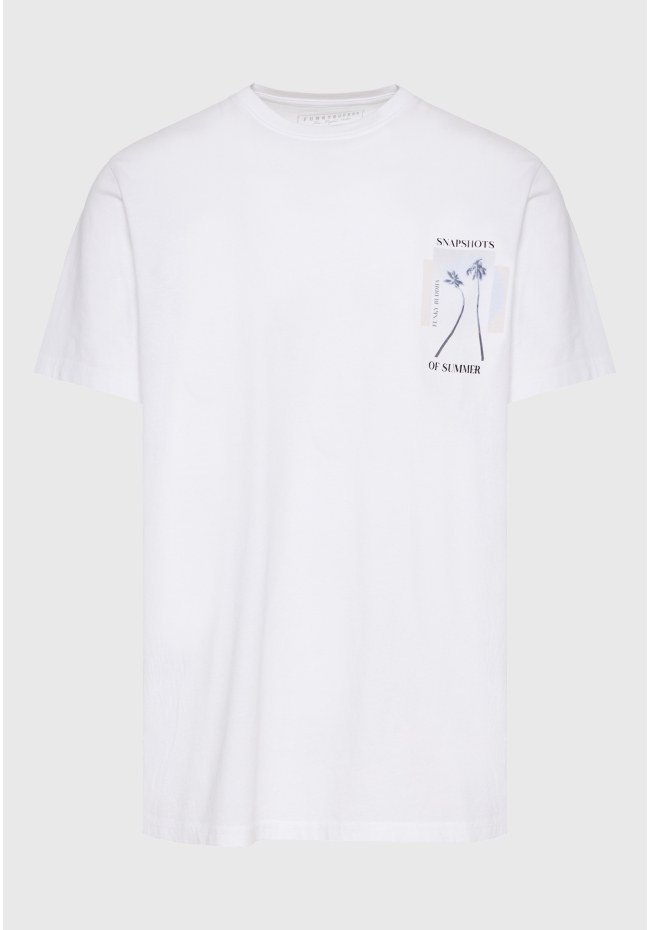 T-shirt with photographic print on the back