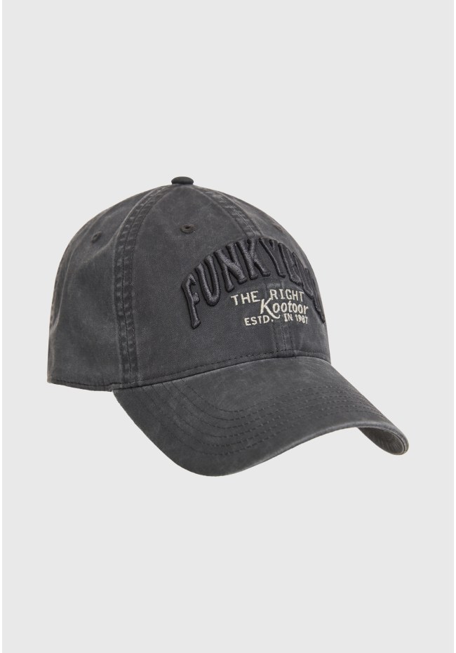 Men's cap with branded embroidery