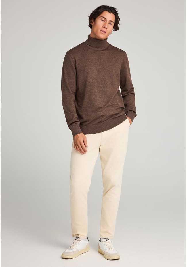 Men's knitted turtleneck sweater