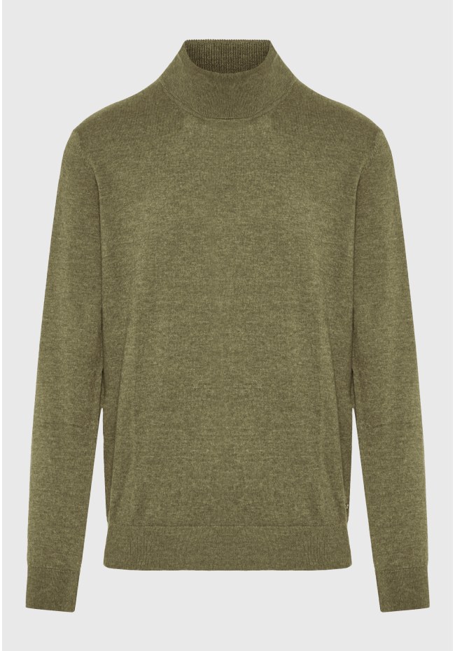 Men's knitted turtleneck sweater