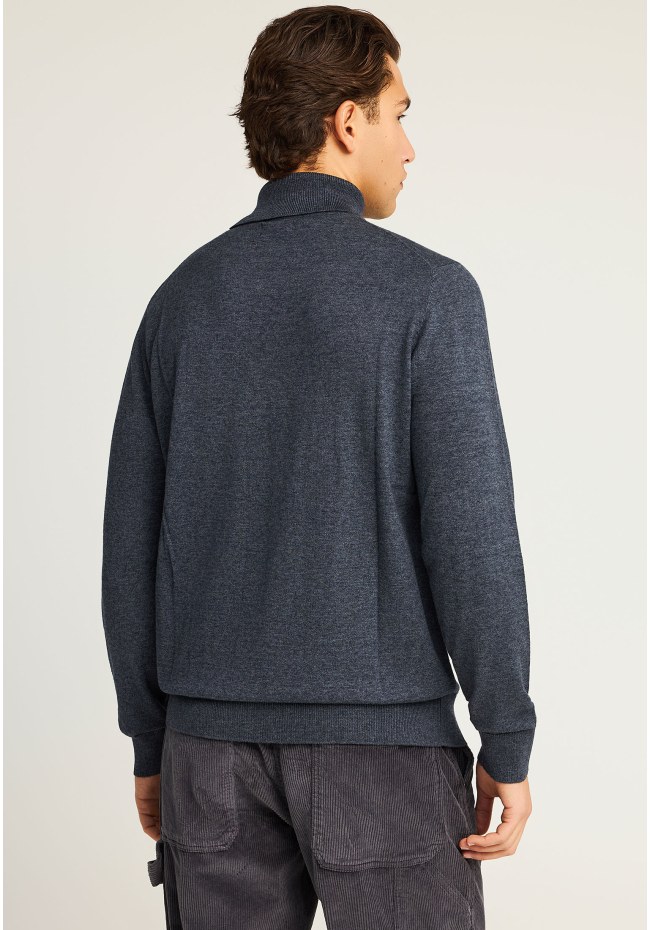 Men's knitted turtleneck sweater