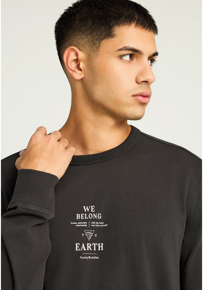 Long-sleeve T-shirt with chest print
